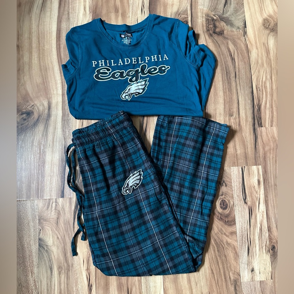 Woman’s Philadelphia Eagles Pajamas
